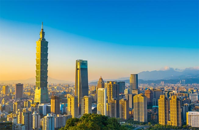 Taiwan's Export Orders Rise for Sixth Straight Month in July, but Global Trade Risks Loom