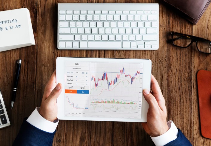 How Businesses Find Global Buyers Faster in 2025? | Tendata