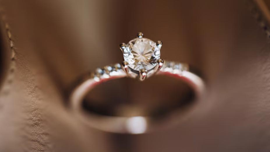 Top 10 Global Jewelry Exporter by Country & Company & Product- Tendata